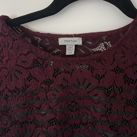 Lace long sleeve top - Picture 2 of 3